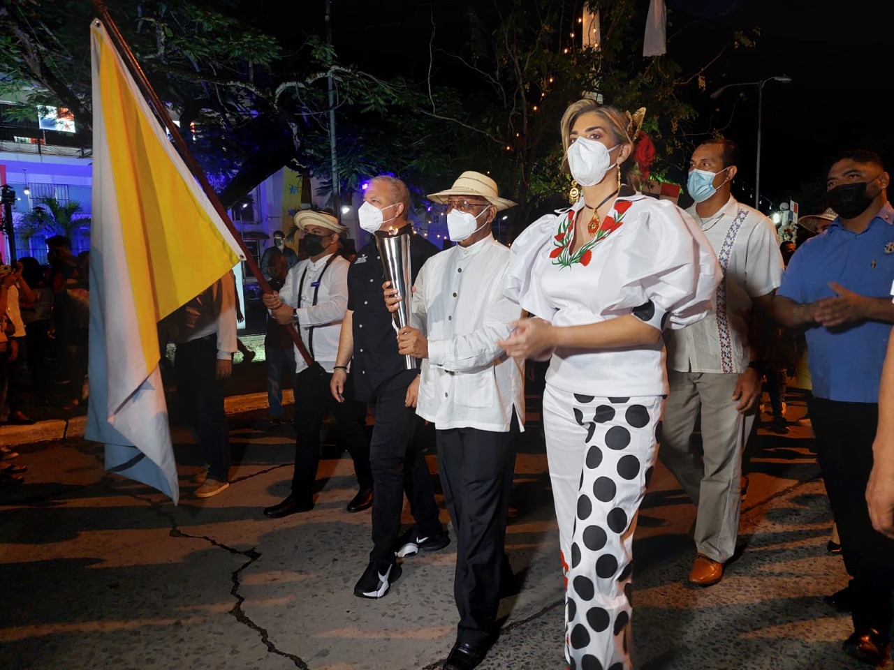 emblema-200-deseos-para-panama-llega-al-centro-del-pais