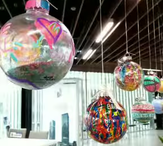 christmas-collections-bobbles-2021